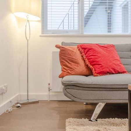 Apartamento Modern Flat In The Heart Of West Londres Exterior foto