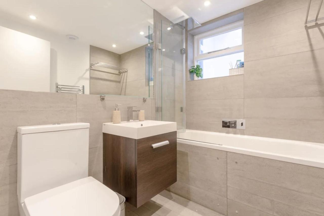 Apartamento Modern Flat In The Heart Of West Londres Exterior foto