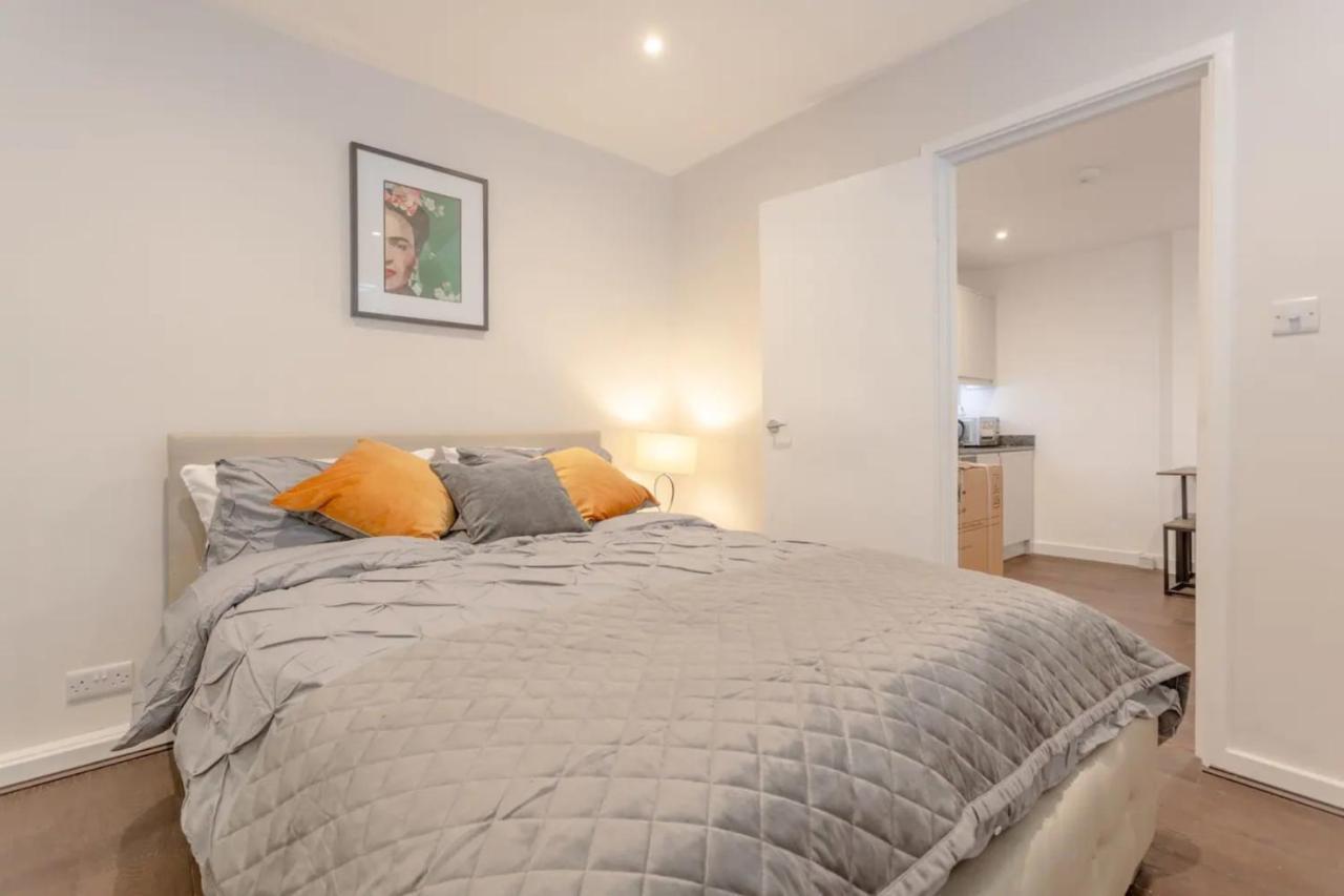 Apartamento Modern Flat In The Heart Of West Londres Exterior foto